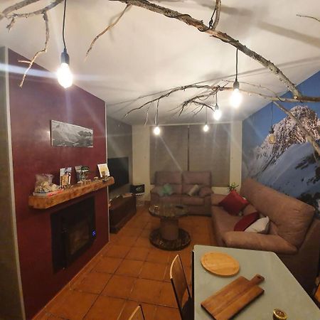 Apartamento La Leyenda Del Curavacas Alba de los Cardaños Exterior foto