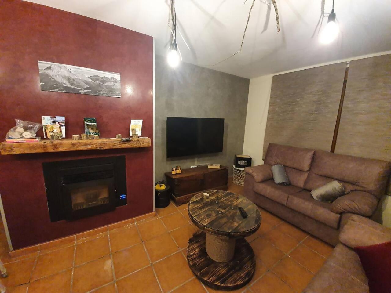 Apartamento La Leyenda Del Curavacas Alba de los Cardaños Exterior foto